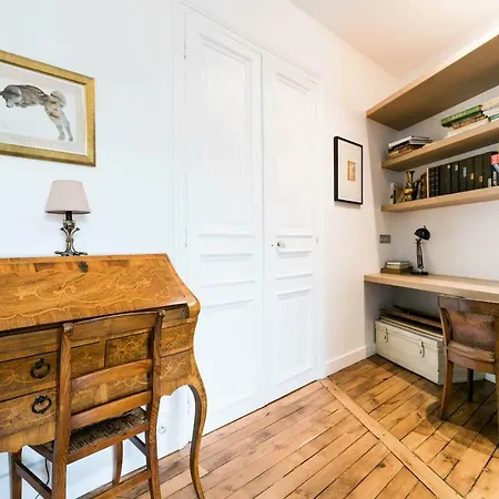 Private Apartment - Eiffel Tower - Ecole Militaire *